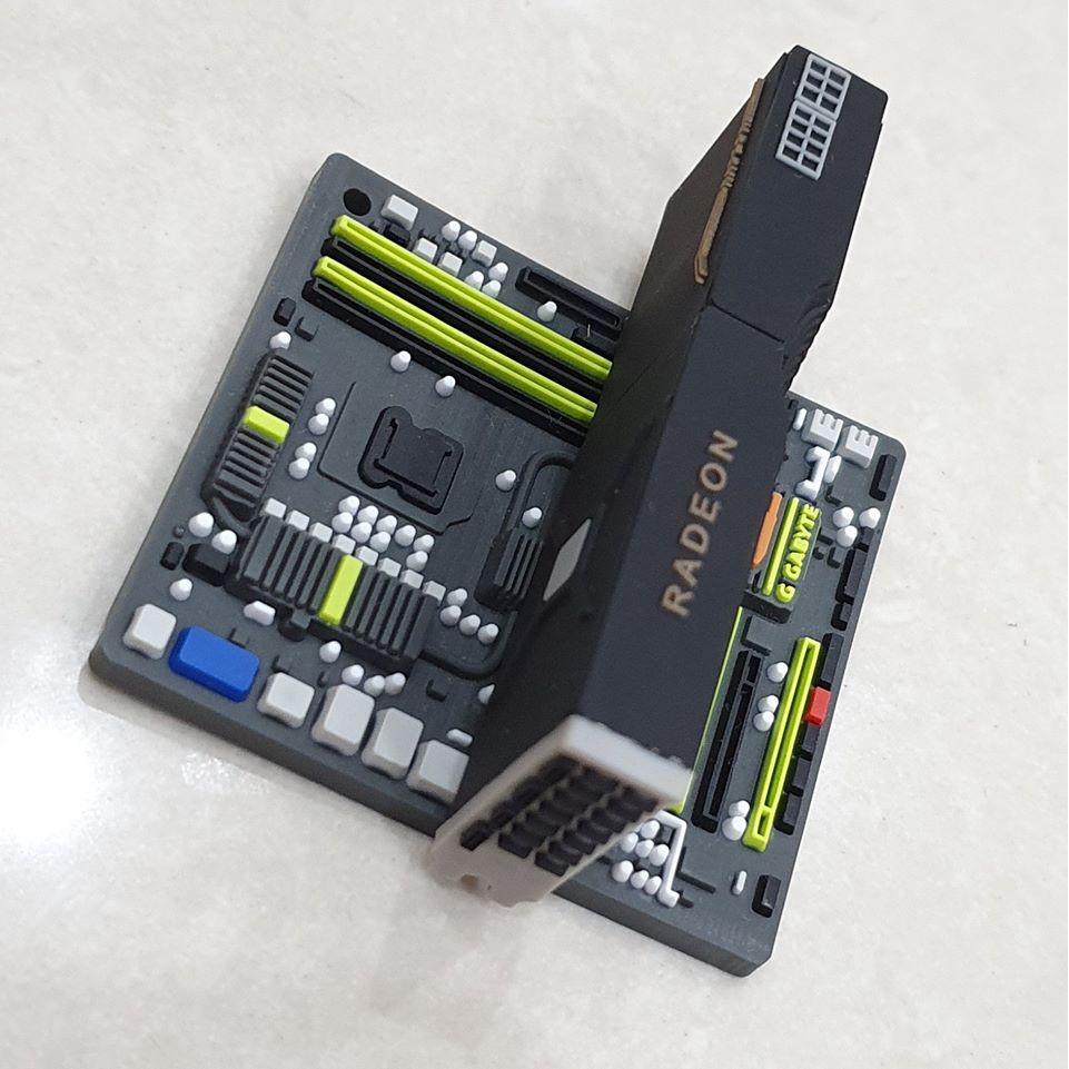 Móc khóa hình Mainboard và USB 32gb hình Vga