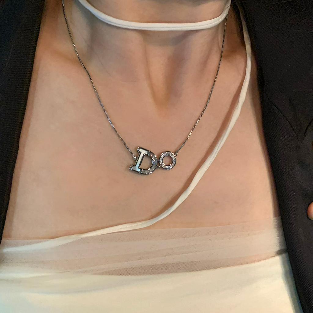 Dây Chuyền Mặt Chữ Niche Đính Đá Zircon Cao Cấp Sang Trọng Thời Trang 2023