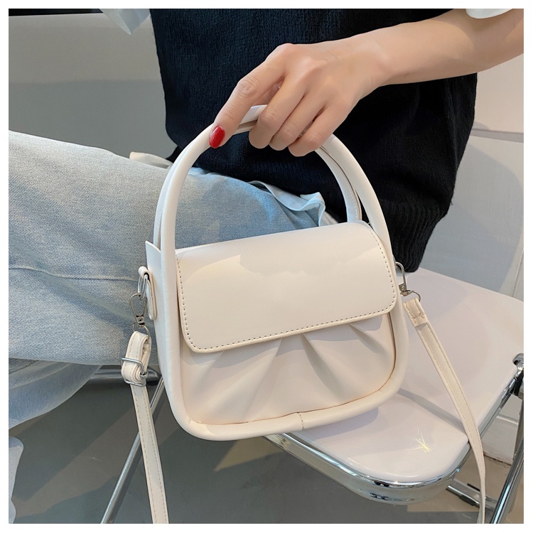 Túi xách nữ đeo chéo kiểu nhúm đơn giản có hai màu xanh dương và trắng
