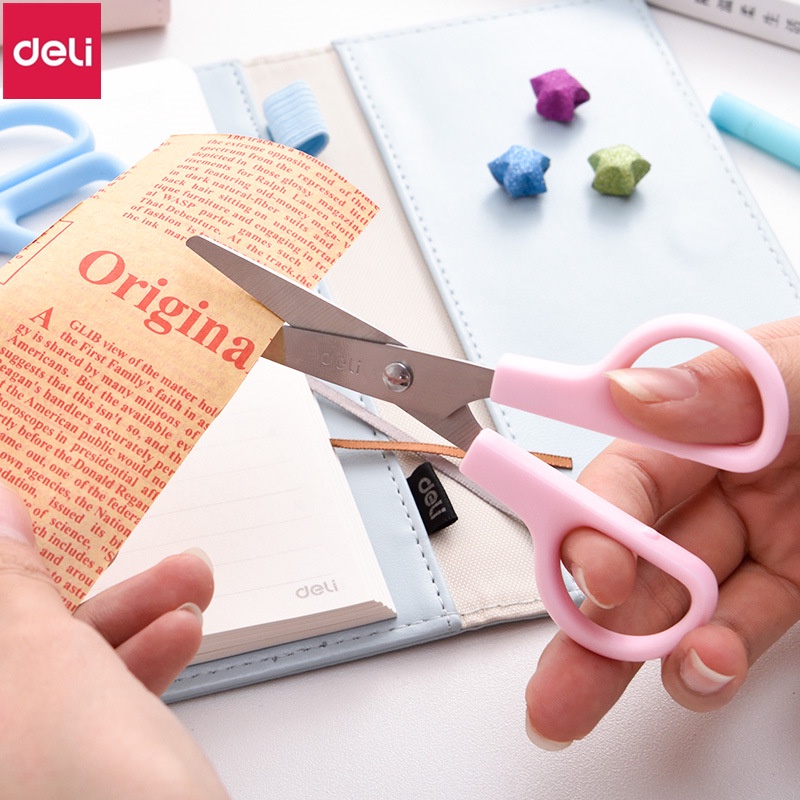 Kéo học sinh 121mm Deli - Hồng/Xanh - 1 chiếc - 6021