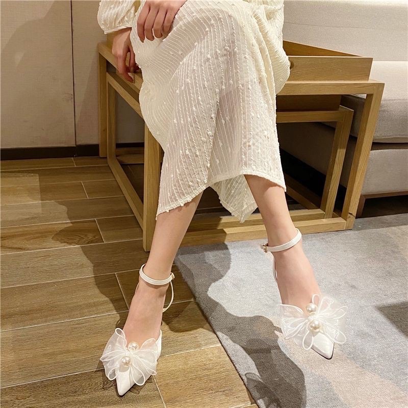 GIÀY CƯỚI NƠ VOAN 2 NGỌC CÓ QUAI CÓ SẴN