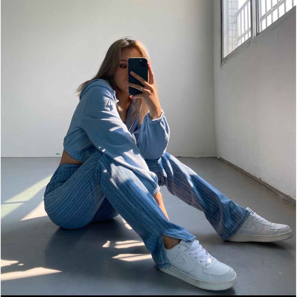 Quần jean ống suông kẻ sọc phong cách retro  thời trang | BigBuy360 - bigbuy360.vn