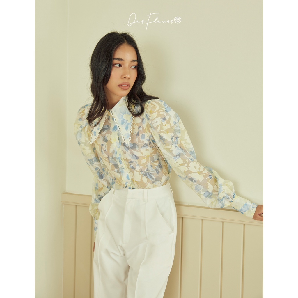 Des Fleurs - Áo sơ mi tơ hoa dệt kim cổ to bản phối viền ren Blossom Blouse