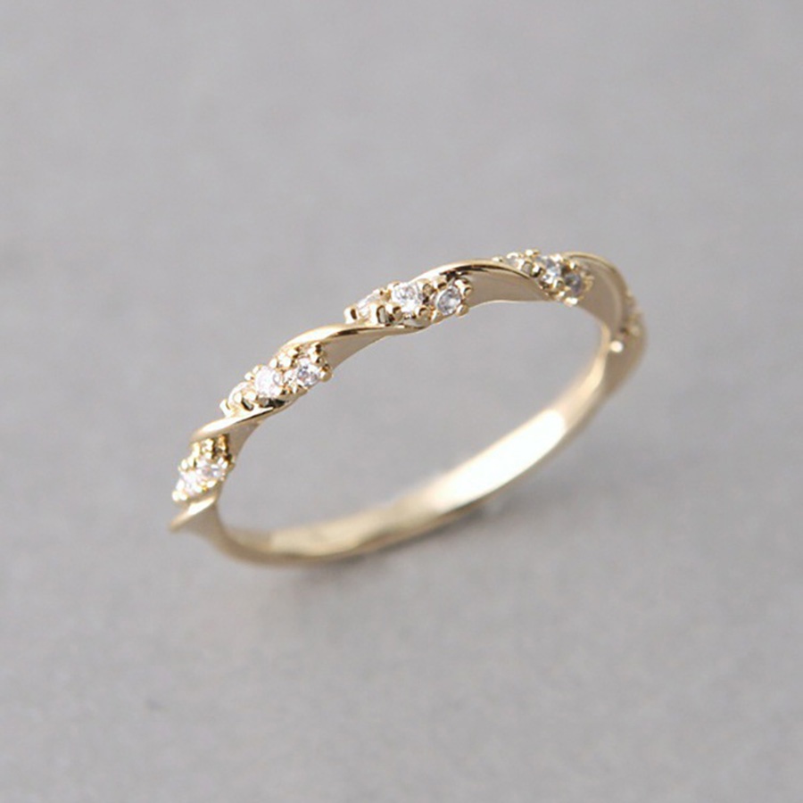 Nhẫn Đính Hôn Bằng Thép Titanium Đính Đá Zircon 3 Màu Thời Trang Cho Nữ