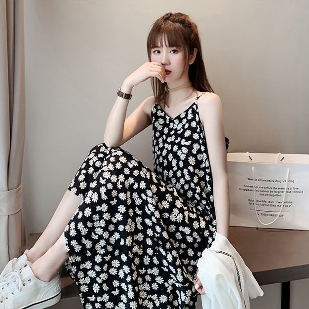 Đầm Hai Dây Họa Tiết Hoa Nhí Xinh Xắn Phong Cách Retro Hợp Thời Trang