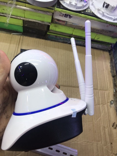 Camera IP Wifi giám sát và báo động 2 ăng ten