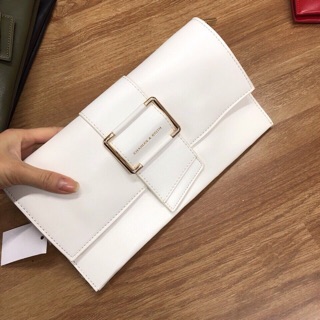 Clutch cầm tay CK dáng đẹp !