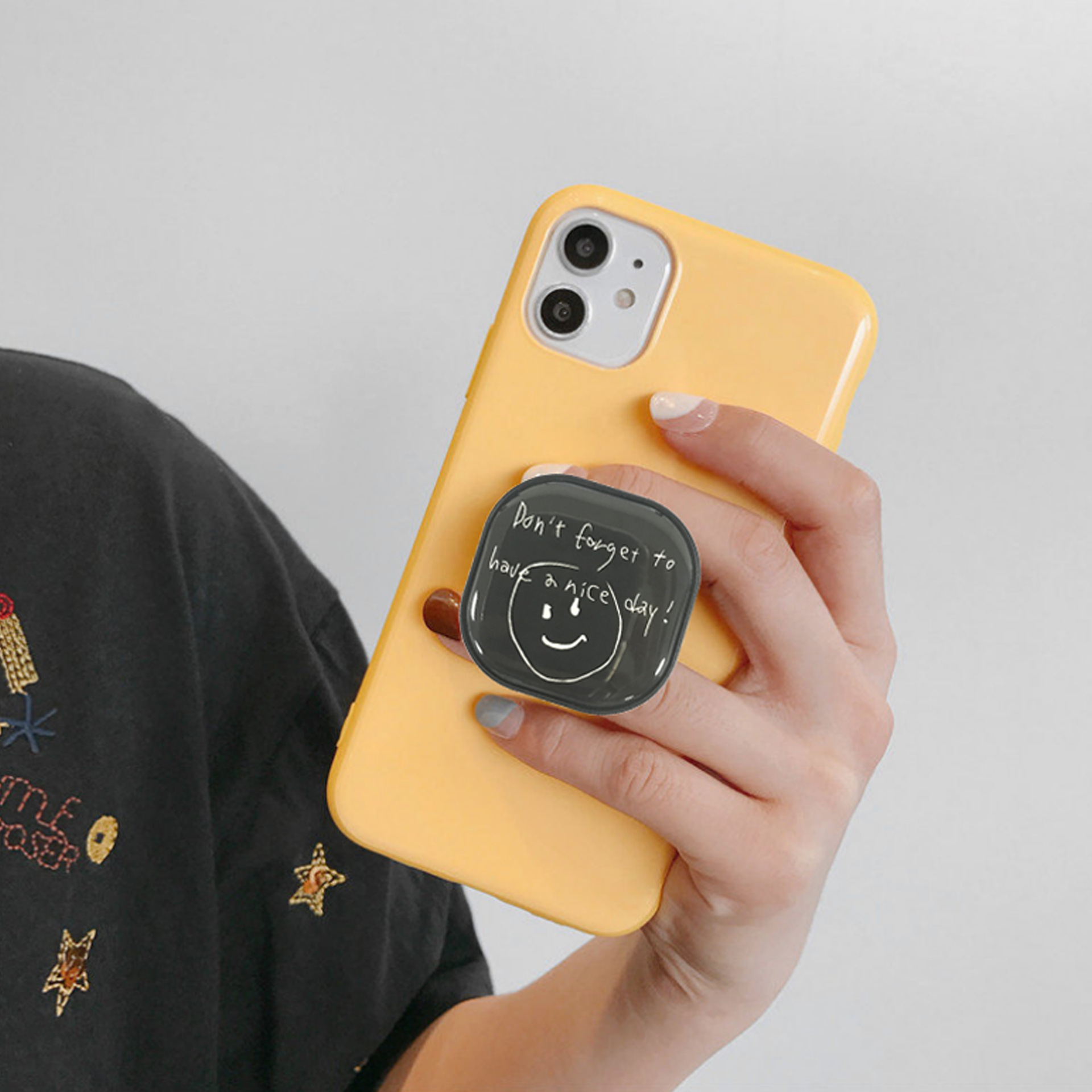 Vòng đỡ điện thoại để bàn dạng túi khí thu gọn bằng epoxy hình vuông họa tiết mặt cười sáng tạo