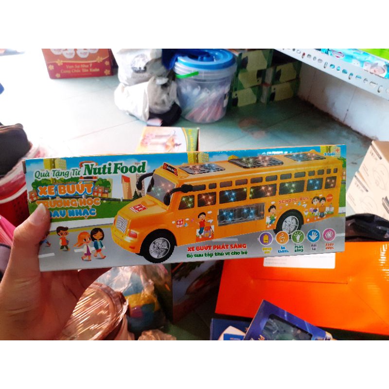 Xe Bồn xoay nhạc Đồ chơi cho bé Hàng khuyến mãi từ Nutifood + Tặng kèm Pin AA