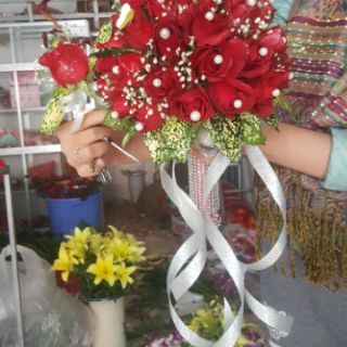 Cốt tay cầm cô dâu