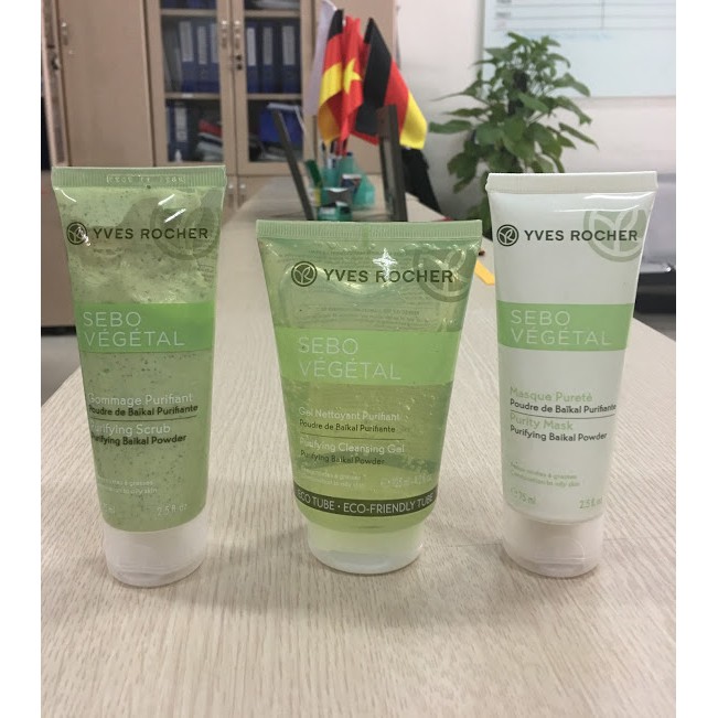 Gel rửa mặt da nhờn kèm tẩy da chết, mặt nạ của Yves rocher