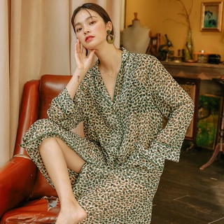 Áo Choàng Lụa Voan Họa Tiết Leopard Dệt Nổi