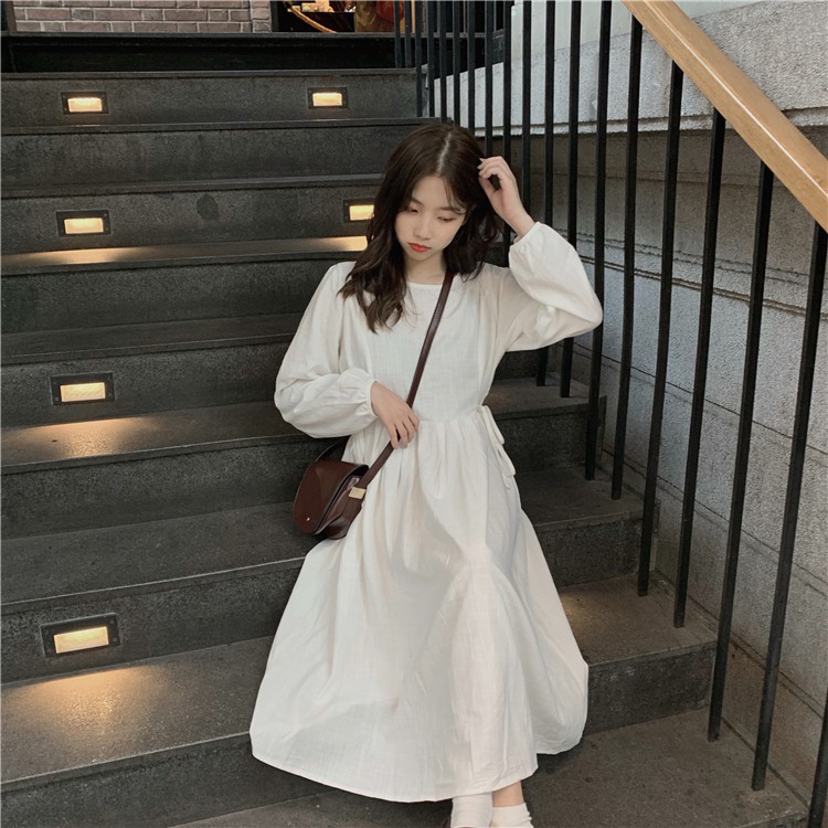 Đầm Ulzzang Trắng Dài Cổ Tròn Thắt Nơ Eo Hàng Cúc Lưng Cực Xinh Freesize - V.042