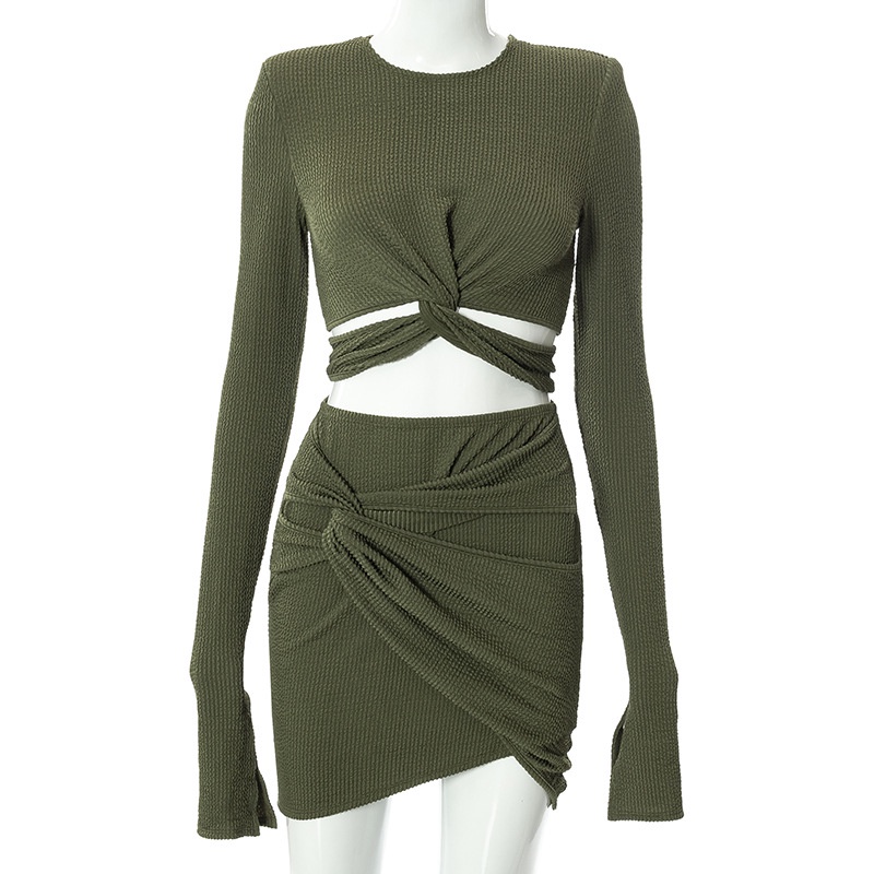 Set đồ 2 món DUNEA gồm áo lửng tay dài thắt nút và chân váy ôm eo cao gợi cảm cho nữ