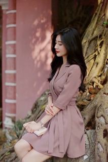 Đầm cổ vest tay lỡ