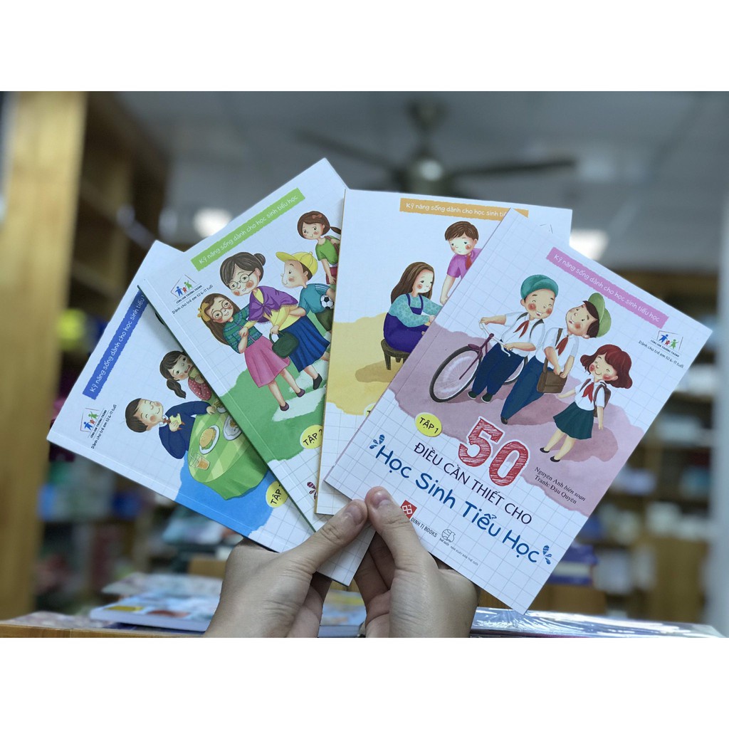 Sách - Kỹ năng sống dành cho học sinh tiểu học (4 tập)