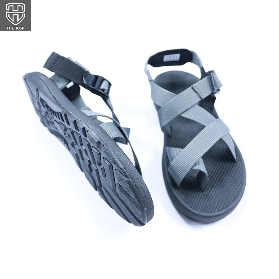 Giày Sandal nam HuuCuong xỏ ngón quai dù màu ghi - TH16