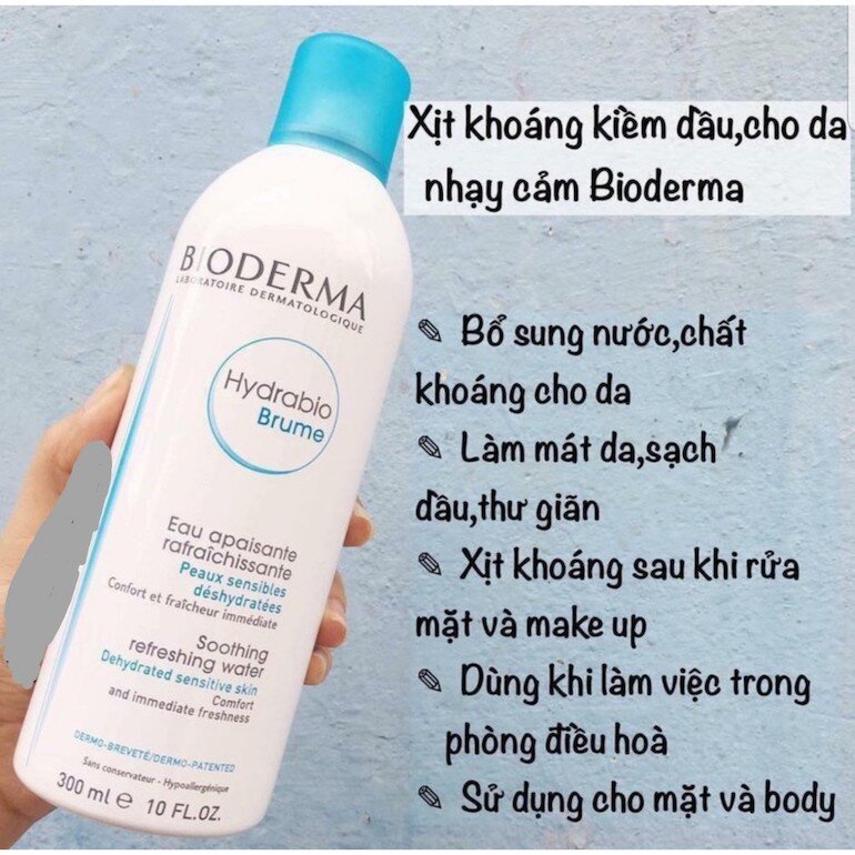 Xịt khoáng (300ml) giúp cấp ẩm, làm dịu, phục hồi và tái táo cho da nhạy cảm Bioderma Hydrabio Brume, Pháp