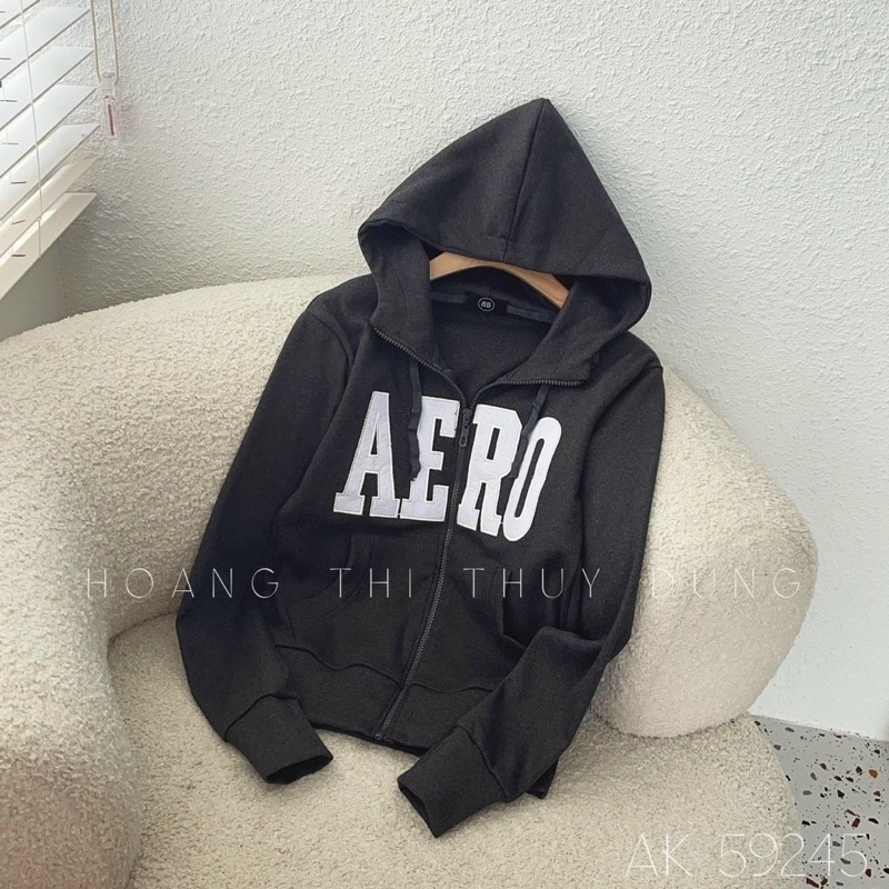 Áo khoác thêu chữ form thường