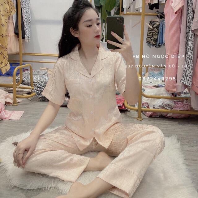 [VIDEO TỰ QUAY] Bộ ngủ lụa gấm hoạ tiết hot | BigBuy360 - bigbuy360.vn