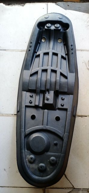 Mút yên xe Jupiter đời đầu