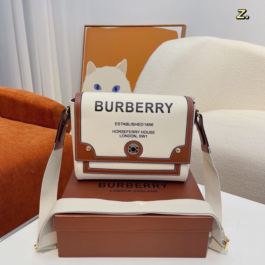 Túi Đeo Vai Burberry Vải Canvas In Chữ Thiết Kế Cá Tính