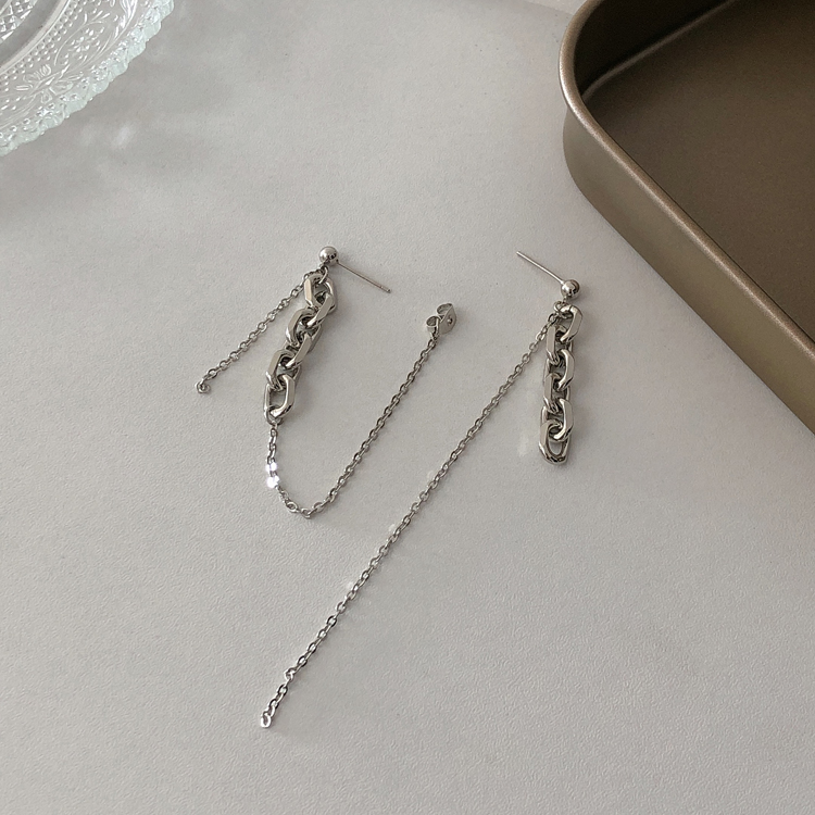 Khuyên tai dáng dài tạo hình độc đáo cho nữ