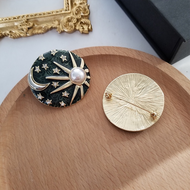 Retro Forest Pearl Sun Enamel Lapel Pins Moon Star Badge Brooches Jewelry for Backpack Girls Women Clothes
