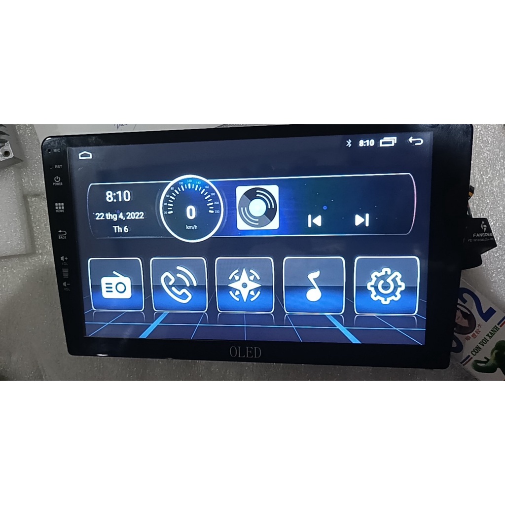 (giá siêu rẻ) Màn hình OLED RAM2G bộ nhớ 16G chạy wifi ,3 bản đồ dẫn đường