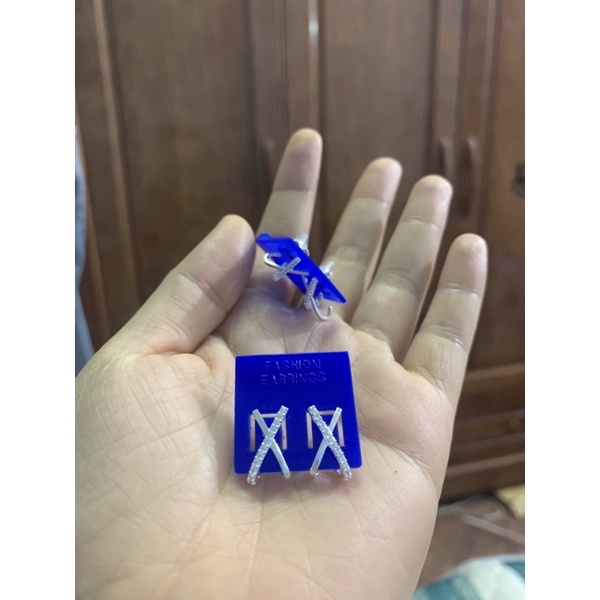 Khuyên tai X chéo nạm đá nhỏ bạc ta NGỌC MẬU vô cực