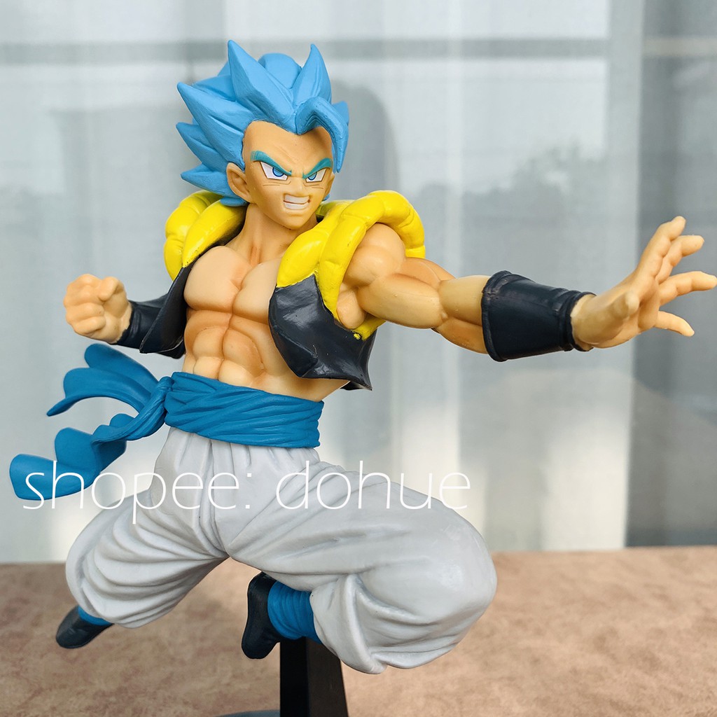 Mô hình Dragon Ball Ultimate Soldiers Gogeta Blue Chiến Đấu