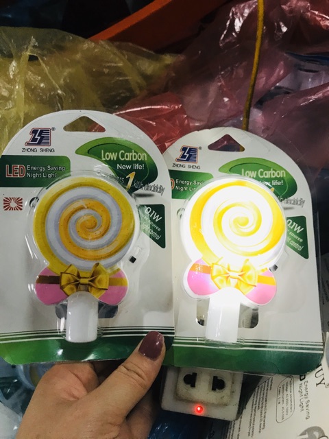 Đèn ngủ hình kẹo mút dễ thương