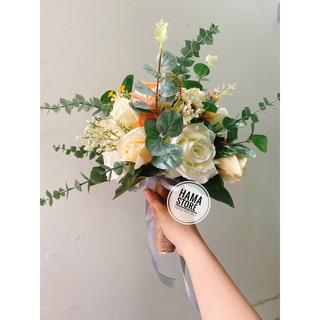 BÓ HOA CƯỚI CẦM TAY CÔ DÂU HIỆN ĐẠI HOA HỒNG SÁP THƠM PHỐI HOA VẢI LỤA XU HƯỚNG CƯỚI