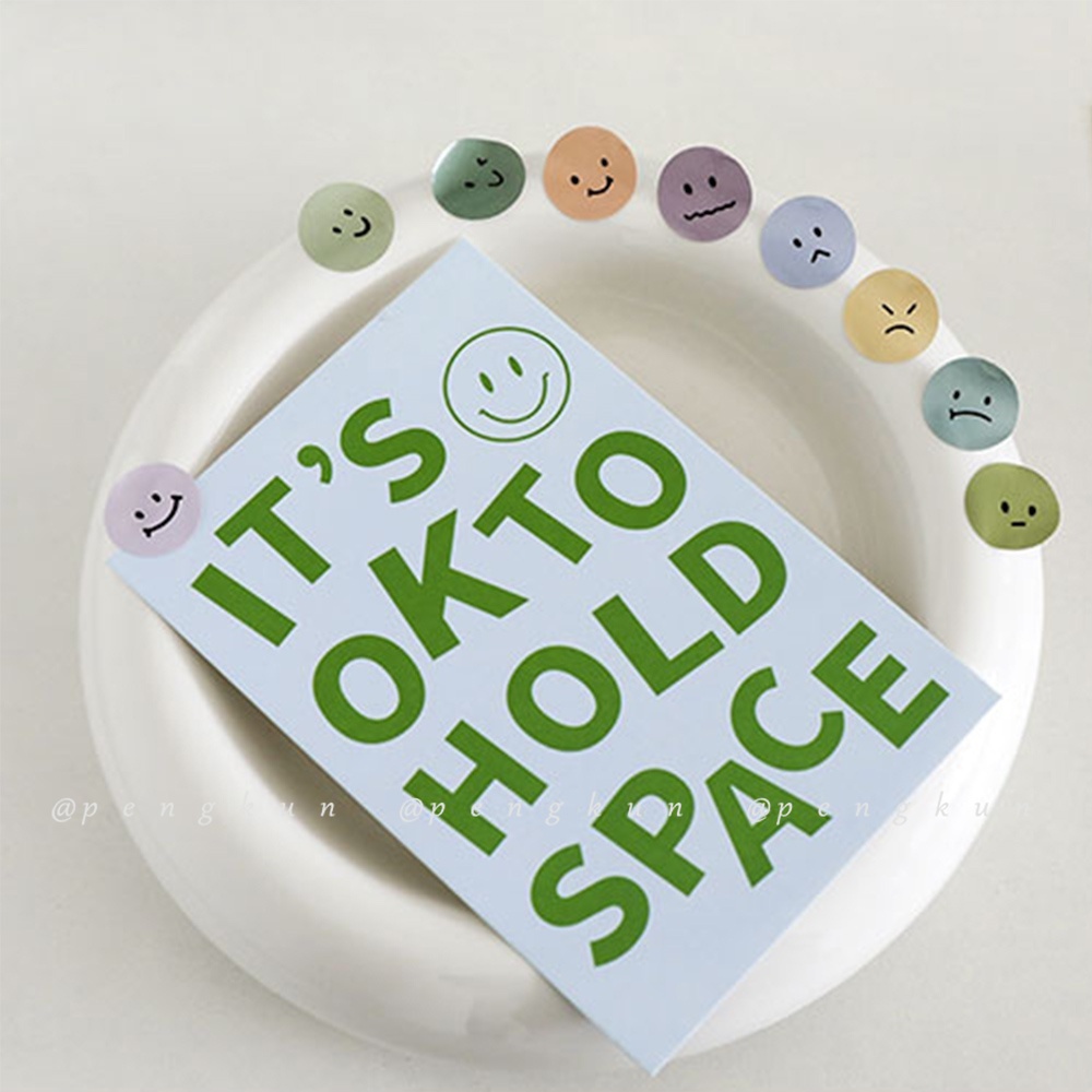 Miếng Dán Hình Mặt Cười Tròn Nhiều Màu Sắc Dùng Trang Trí