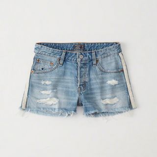 Quần short Abercrombie & Fitch