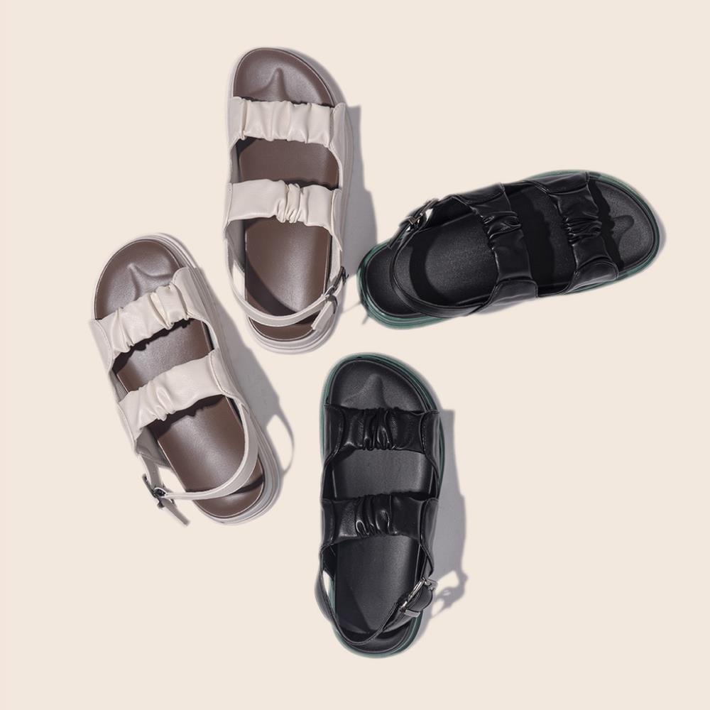 Giày Sandal Nữ Quai Ngang Khóa Cài Êm Chân giayBOM B1366 ,.