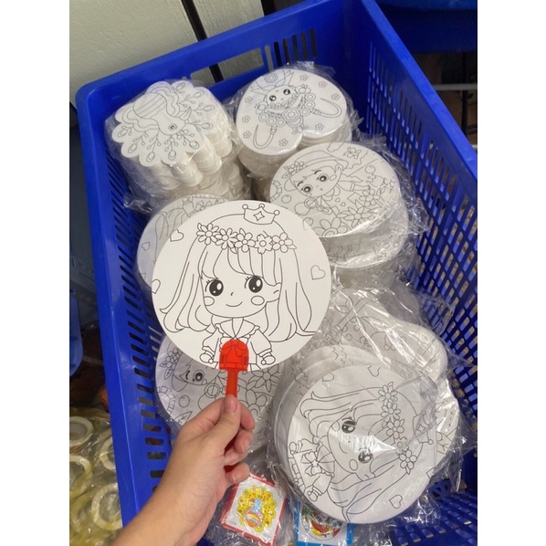 Quạt tô màu - quạt cầm tay tô màu, quà tặng trung thu