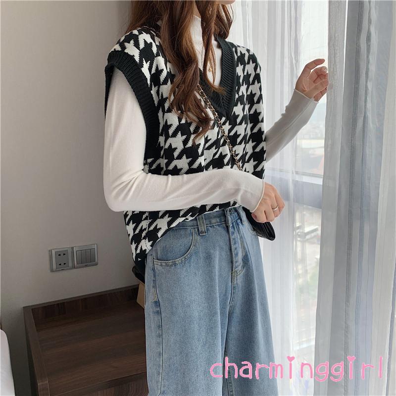 Áo Thun Sát Nách Cổ Chữ V Họa Tiết Hình Học Nhiều Màu