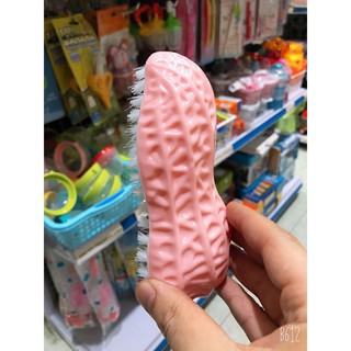 BÀN CHẢI CỌ RỬA HÌNH CỦ LẠC