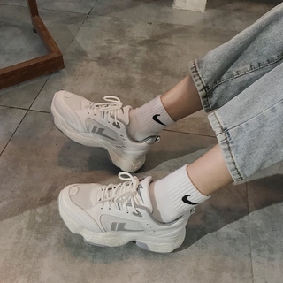 Giày Thể Thao Nữ Buộc Dây Thời Trang