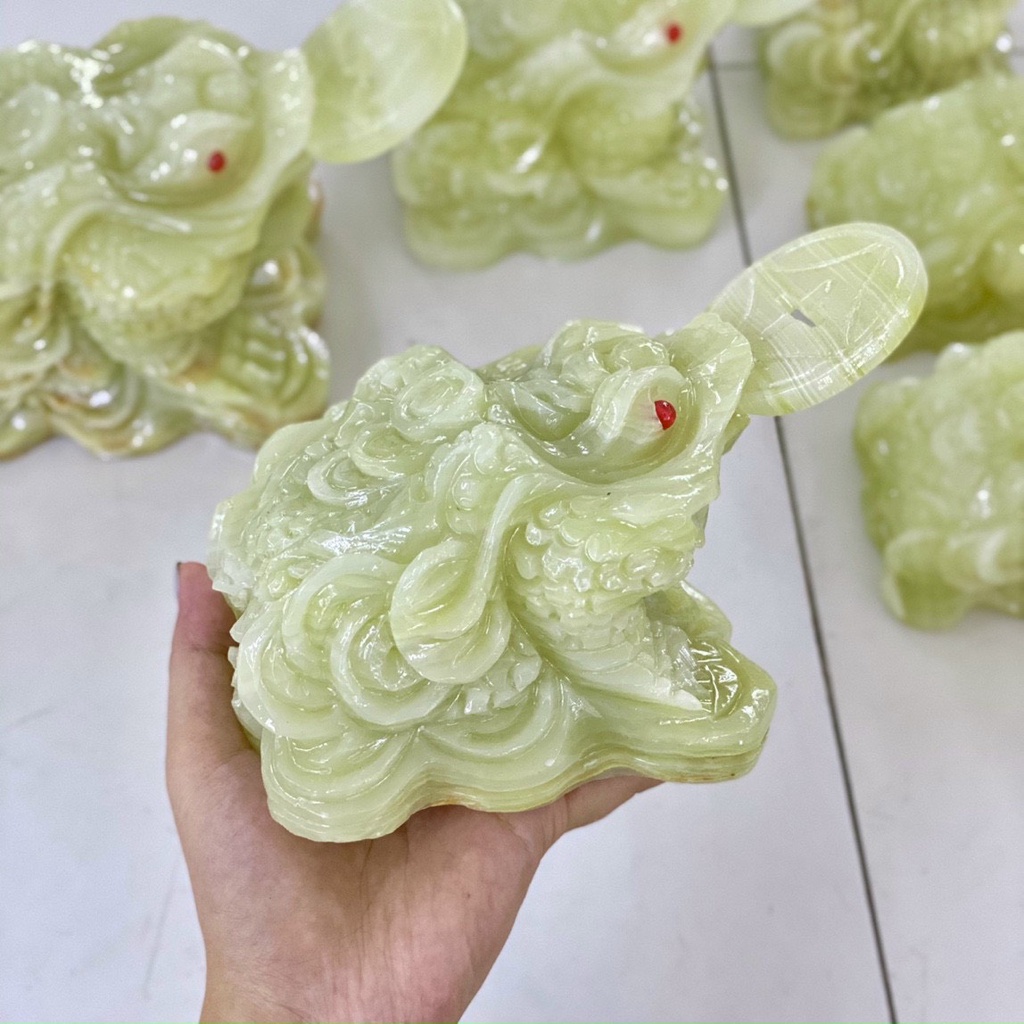 Thiềm thừ cóc 3 chân hàng loại 1 đá ngọc paskitan điêu khắc tự nhiên để bàn thờ thần tài phòng khách tài lộc