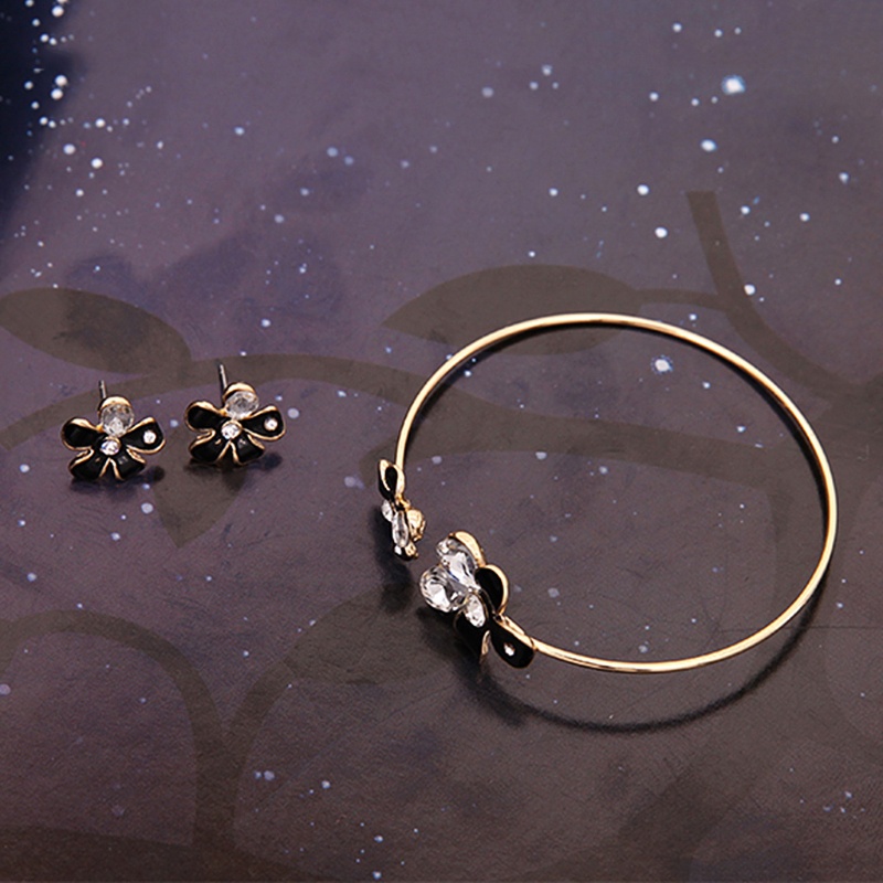 Bộ Trang Sức Đính Đá Hình Hoa Thanh Lịch Dành Cho Nữ