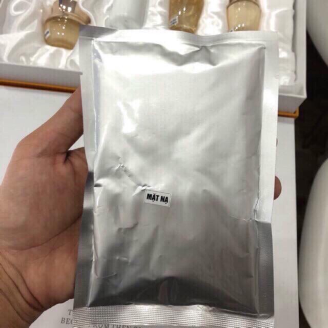 mặt nạ bột mầm ( trong bộ mầm tái sinh )