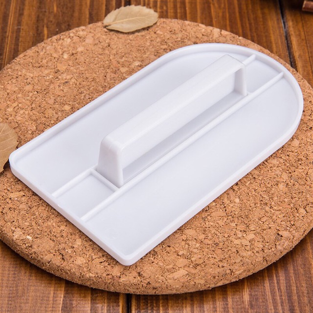 Bàn xoa trang trí bánh