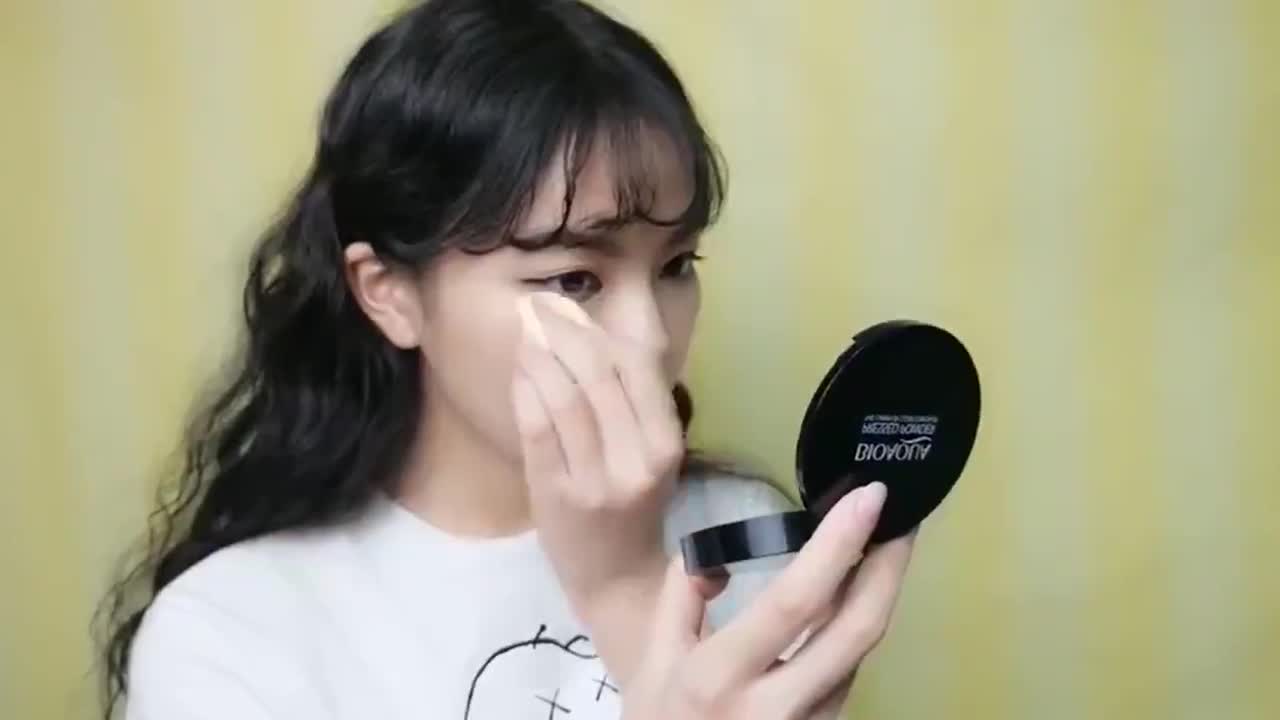 Xịt Khoáng Dưỡng Ẩm Bioaqua Hàng Nội Địa Trung chính hãng kiểm soát dầu 150ml | BigBuy360 - bigbuy360.vn