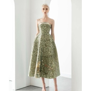 Đầm xanh lá họa tiết cáo sang trọng