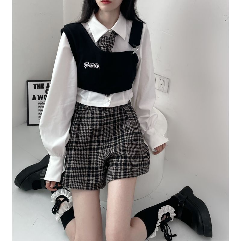 Set Áo Sơ Mi Trắng Sọc Caro + Áo Khoác Ghi Lê + Quần Short Caro Thời Trang Cho Nữ