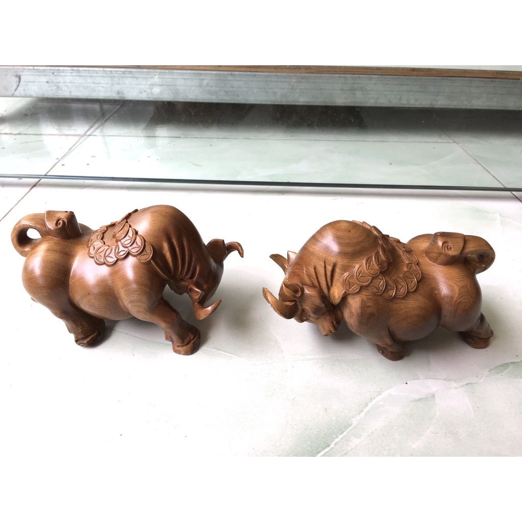 Tượng Bò Tót Làm Bằng Gỗ Nguyên Khối Để Bàn Làm Việc, Taplo Ô Tô