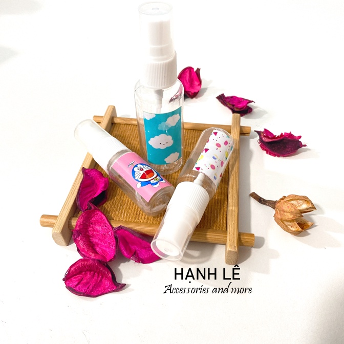 Chai xịt phun sương chiết mỹ phẩm nhựa kèm sticker đáng yêu để mang đi du lịch, chiết mỹ phẩm và dầu gội, sữa tắm