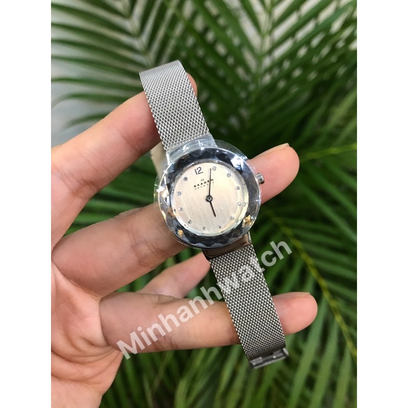 Đồng hồ nữ dây lưới mặt pha lê Skagen 456SSS bạc